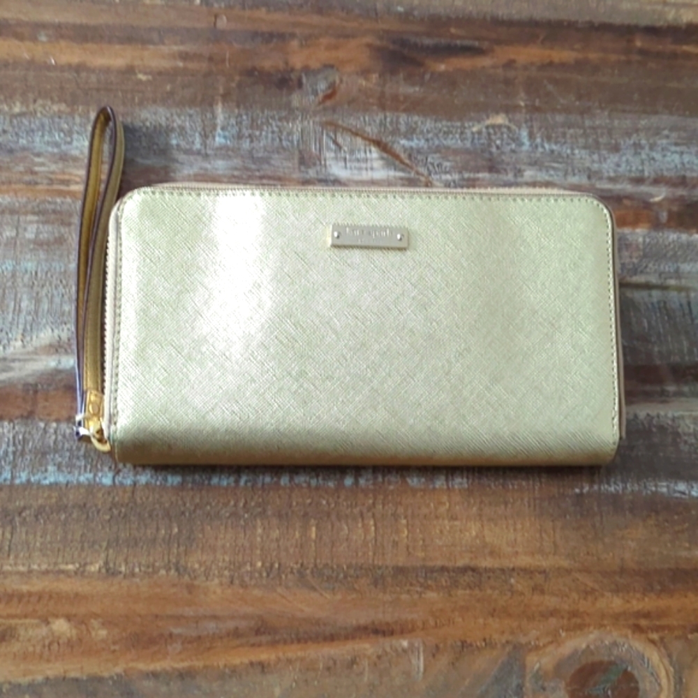 🌿KATE SPADE WALLET🌿 - Picture 1 of 10